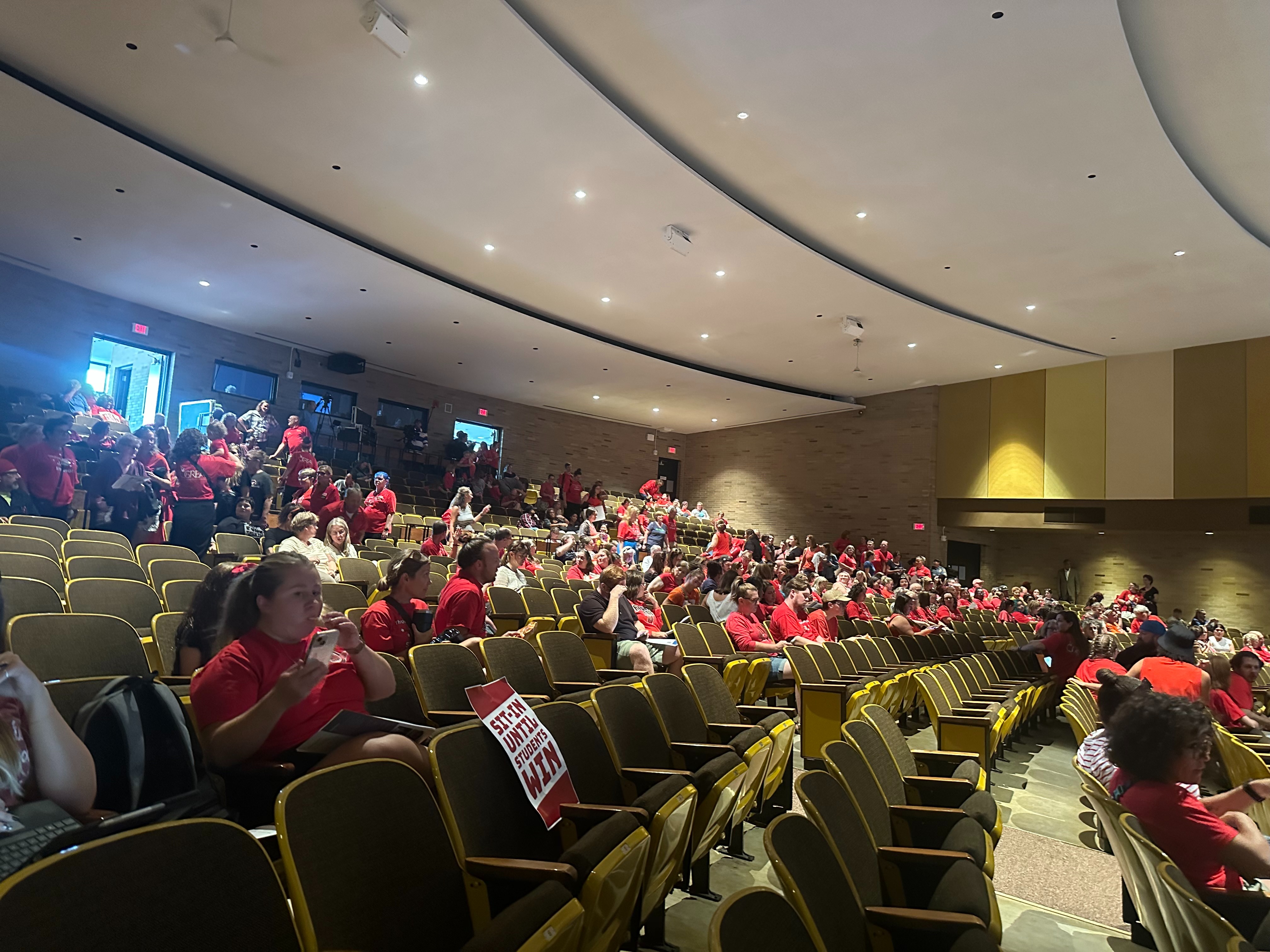 Grand Rapids Public School, teachers' union continue disputes over contract amid financial woes